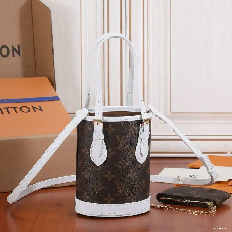 Fashionreps Bag LV 2206YA0064 0516